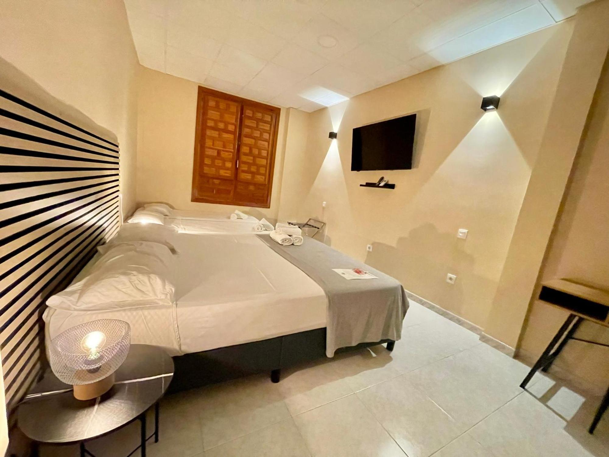 Jubilus Rooms Toledo Luaran gambar