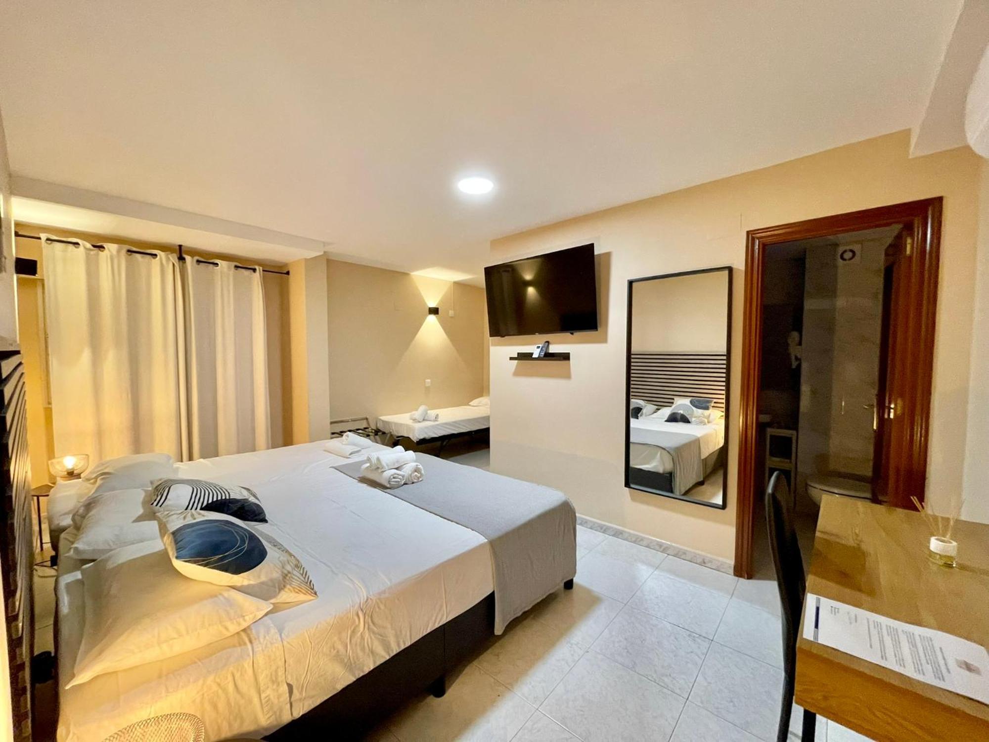 Jubilus Rooms Toledo Luaran gambar