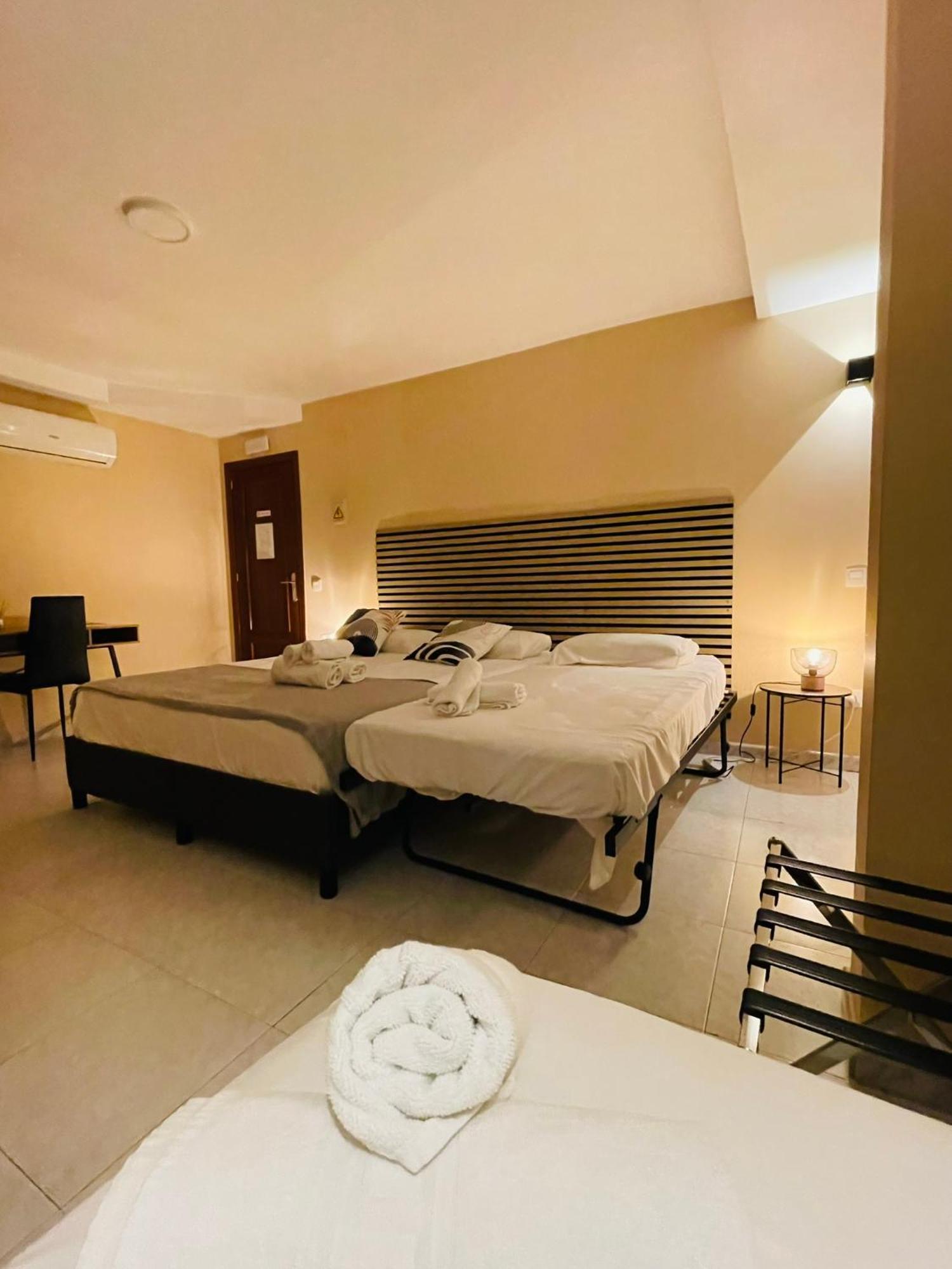 Jubilus Rooms Toledo Luaran gambar